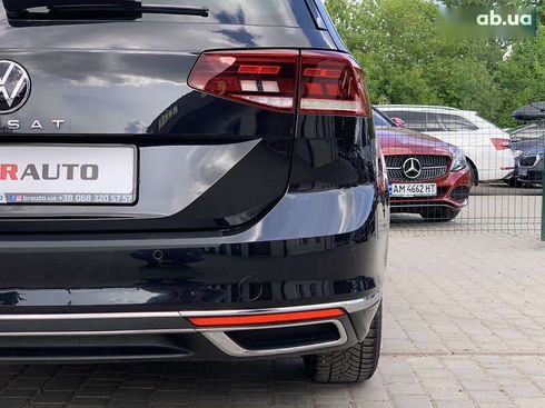 Volkswagen Passat 2021 - фото 25