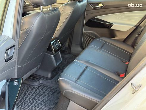 Volkswagen ID.4 2022 белый - фото 18
