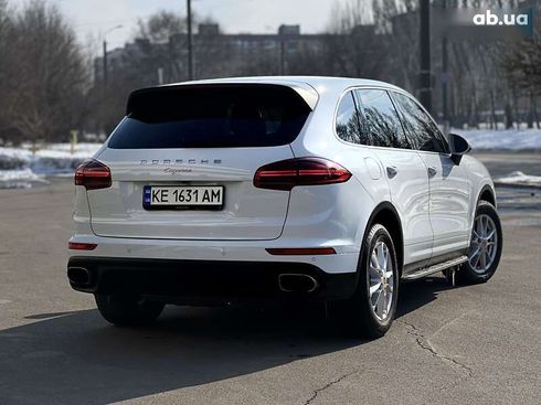 Porsche Cayenne 2016 - фото 10