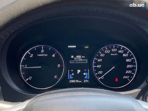 Mitsubishi Outlander 2014 - фото 11