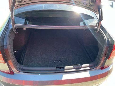 Volkswagen Passat 2018 - фото 24