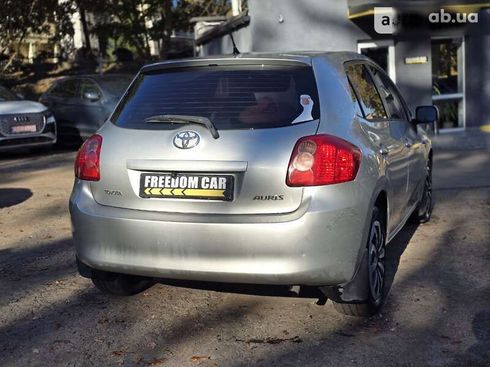 Toyota Auris 2007 - фото 4