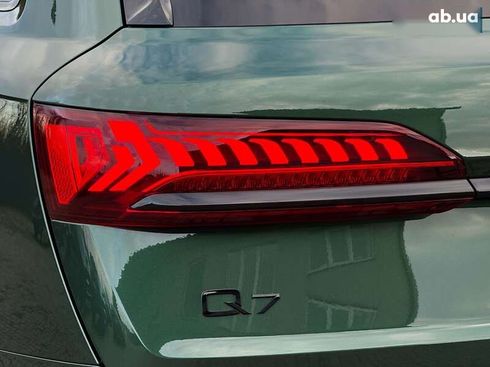 Audi Q7 2021 - фото 28