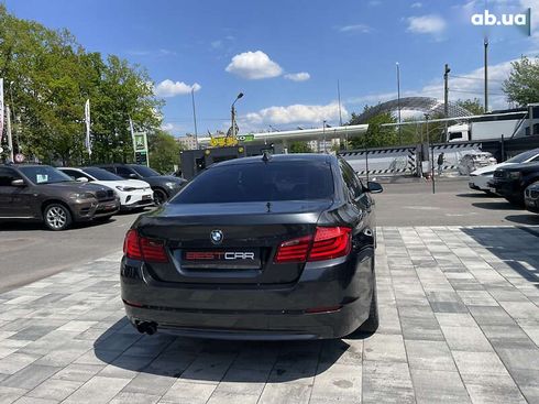 BMW 5 серия 2011 - фото 12
