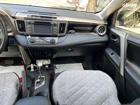 Toyota RAV4 2014 коричневый - фото 19