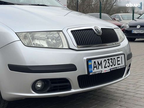 Skoda Fabia 2006 - фото 8