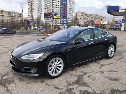 Tesla Model S 2019 - фото 14