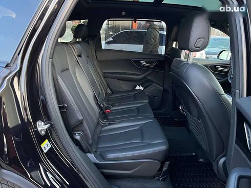 Audi Q7 2018 - фото 28