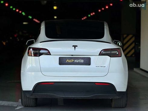 Tesla Model Y 2022 - фото 8