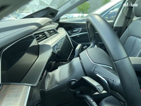 Audi E-Tron 2022 - фото 23