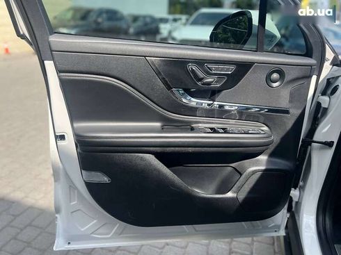 Lincoln Corsair 2022 - фото 9