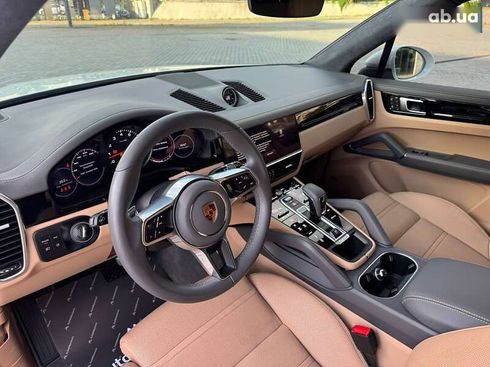 Porsche Cayenne 2022 - фото 14