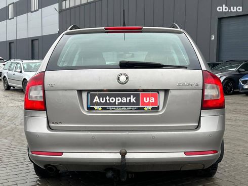 Skoda Octavia 2010 серый - фото 6