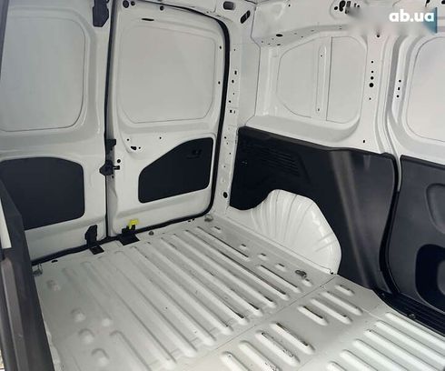 Peugeot Partner 2020 - фото 6
