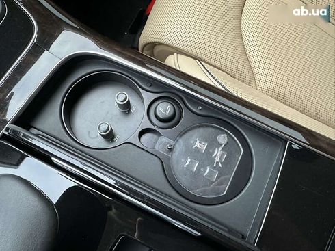 Audi A8 2011 - фото 14