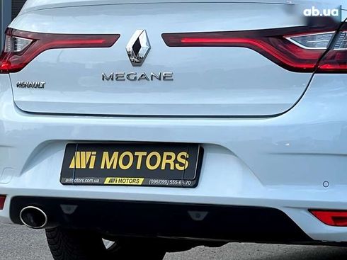 Renault Megane 2018 - фото 22