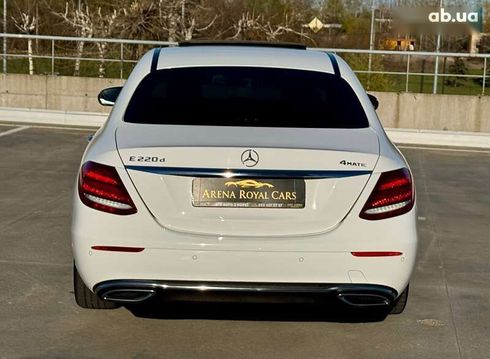 Mercedes-Benz E-Класс 2019 - фото 15