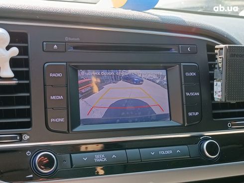Hyundai Elantra 2017 синий - фото 23