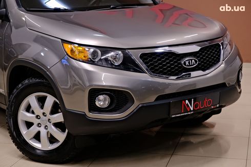 Kia Sorento 2012 серый - фото 3