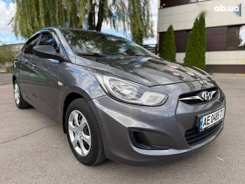 Hyundai Accent 2013 - фото 13