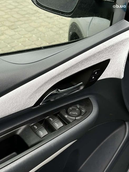 Chevrolet Bolt 2018 - фото 6