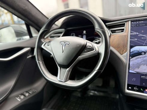 Tesla Model S 2017 - фото 27