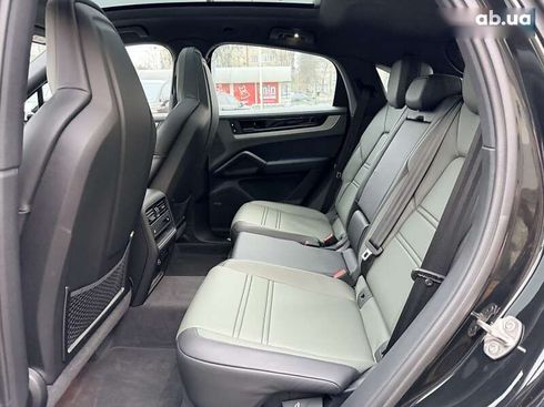 Porsche Cayenne Coupe 2024 - фото 29