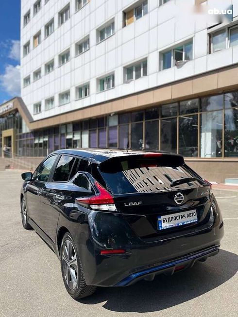 Nissan Leaf 2021 - фото 13
