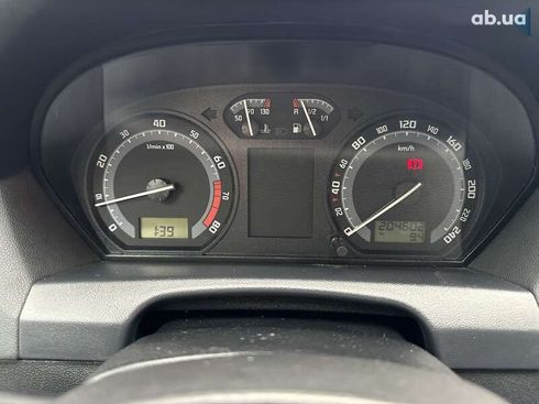 Skoda Fabia 2005 - фото 28