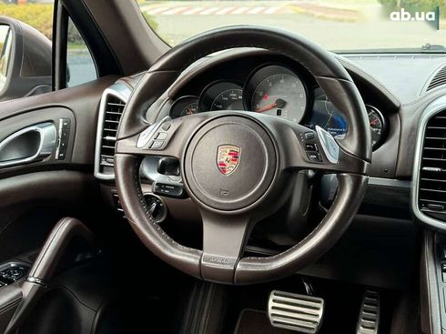 Porsche Cayenne 2011 - фото 22