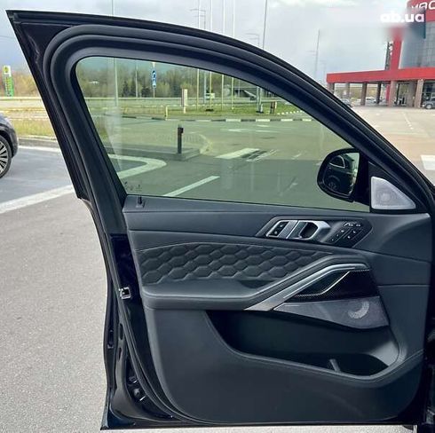 BMW X6 M 2022 - фото 22