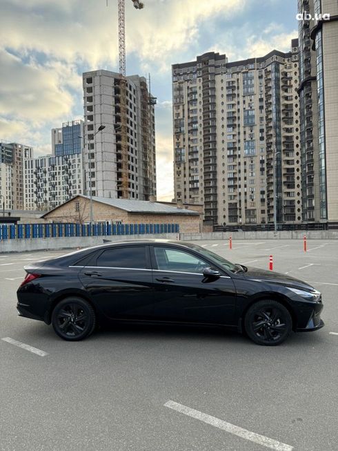 Hyundai Elantra 2021 черный - фото 7