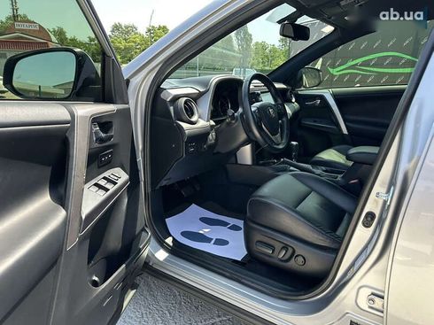Toyota RAV4 2017 - фото 5
