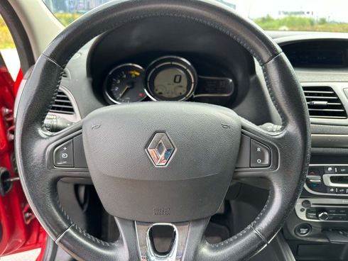 Renault Megane 2014 красный - фото 16