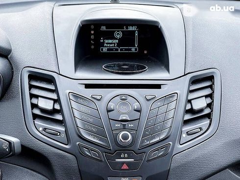 Ford Fiesta 2016 - фото 20