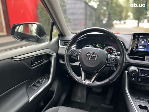 Toyota RAV4 2020 - фото 22