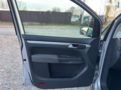 Volkswagen Touran 2008 - фото 23