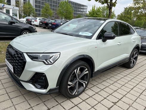 Audi Q3 2022 - фото 24