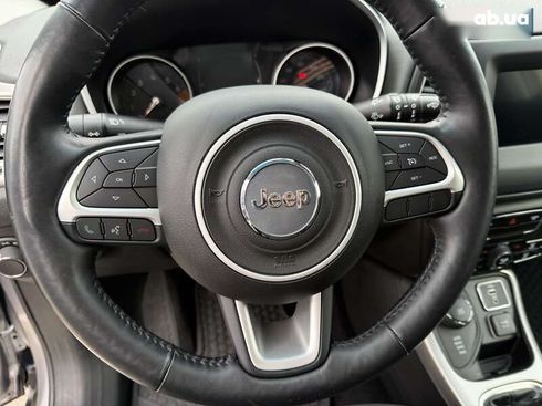 Jeep Compass 2018 - фото 15