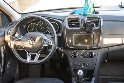 Renault Logan 2020 - фото 16