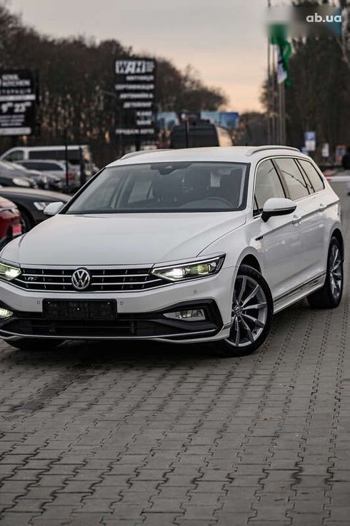Volkswagen Passat 2020 - фото 20