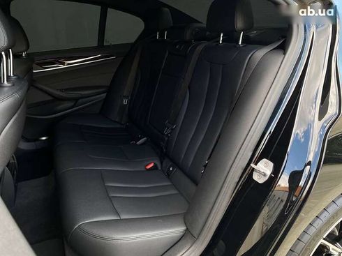 BMW 5 серия 2018 - фото 26