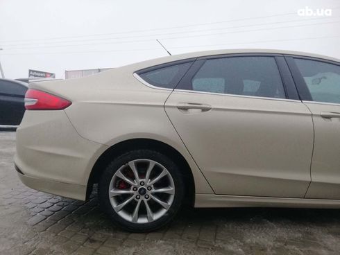 Ford Fusion 2016 бежевый - фото 10