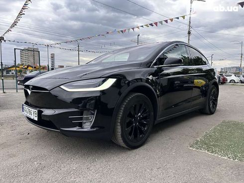 Tesla Model X 2019 - фото 2