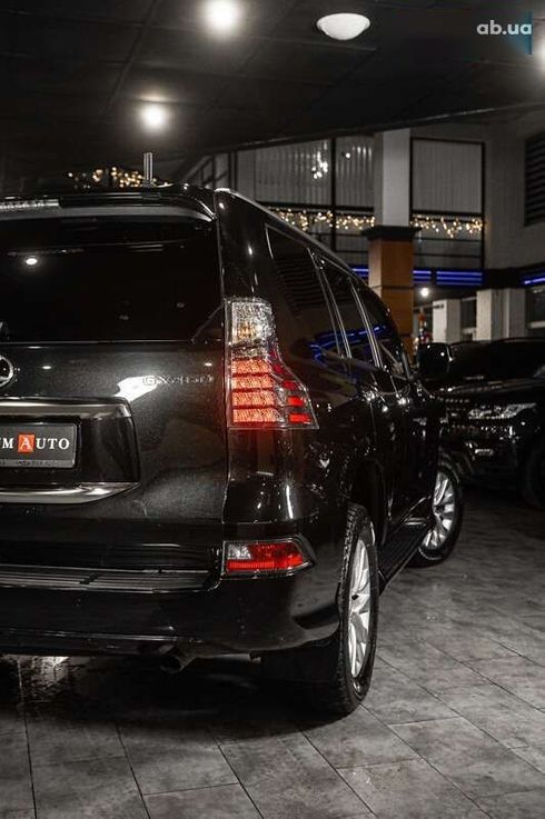Lexus GX 2021 - фото 14