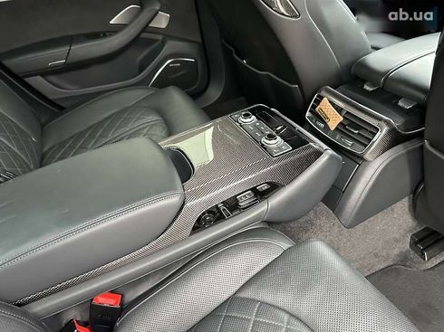 Audi S8 2015 - фото 13