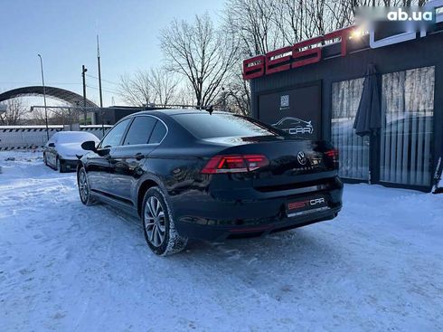 Volkswagen Passat 2020 - фото 15