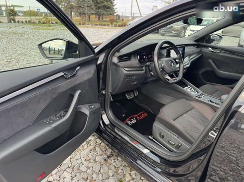 Skoda Octavia 2021 - фото 19