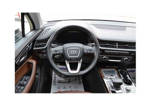 Audi Q7 2017 - фото 13