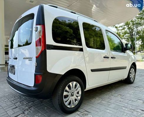 Renault Kangoo 2015 - фото 13